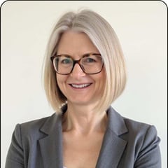 Deborah Knight headshot