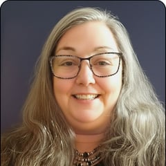 Linda Woulfe headshot